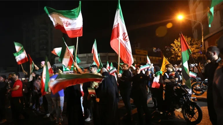 Iran, Israel chưa xác nhận lệnh ngừng bắn mà ông Trump công bố