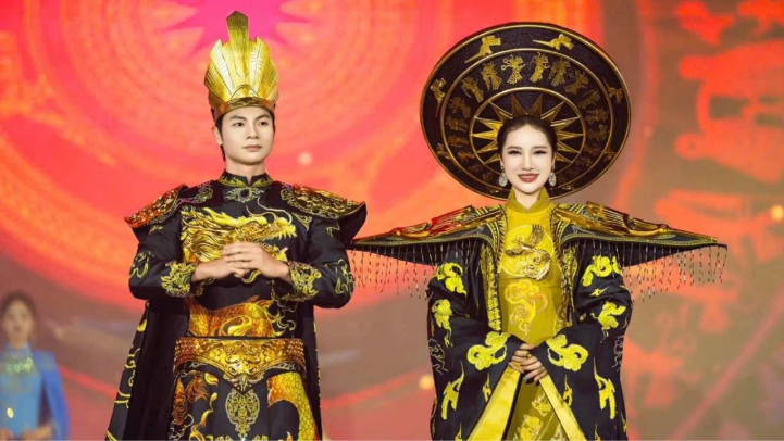 Giá trị di sản và vẻ đẹp dân tộc trong áo dài