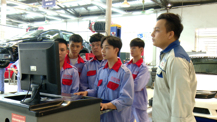 Trung học nghề - một lựa chọn, nhiều cơ hội