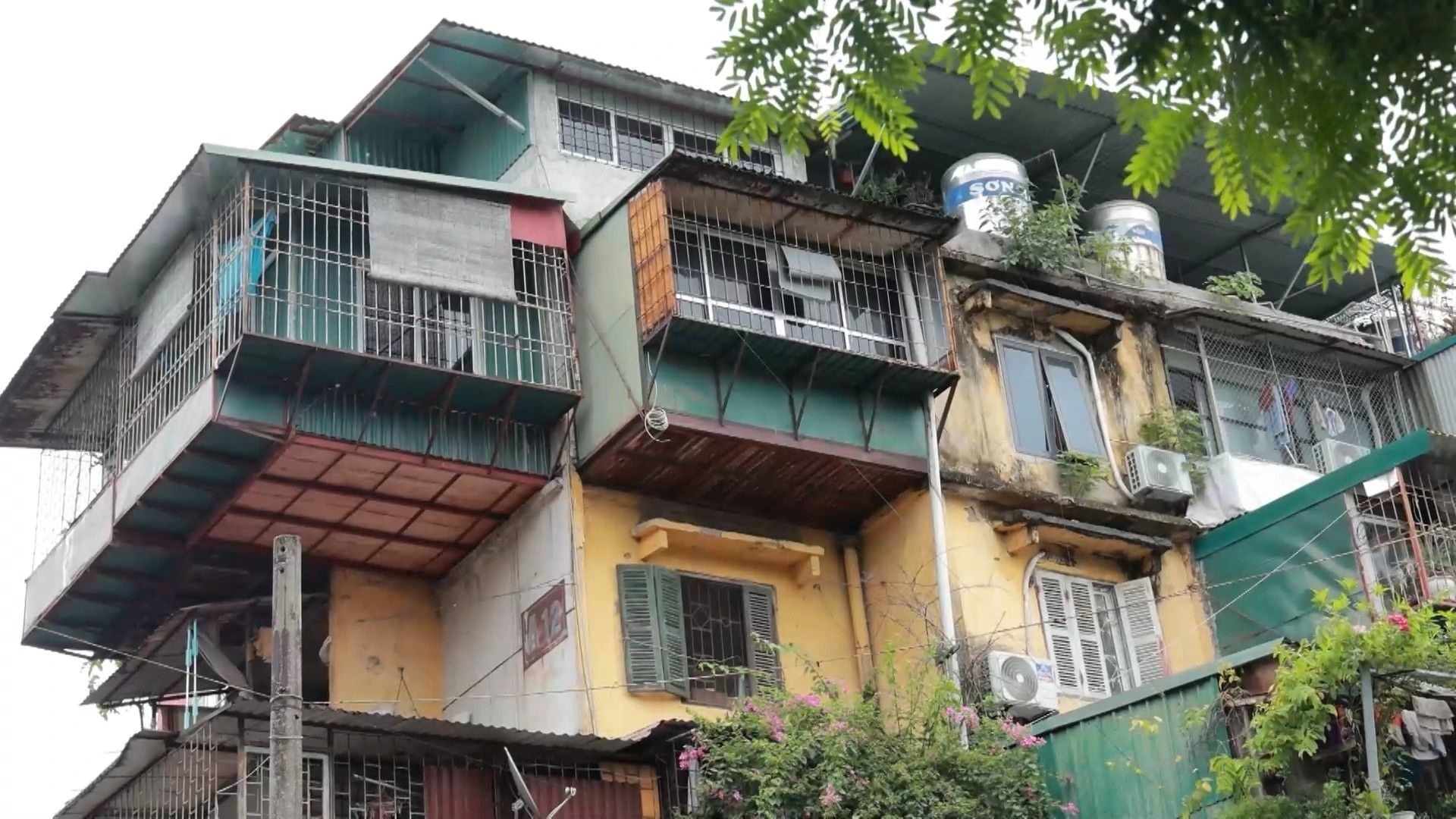 Đảm bảo an toàn cho người dân các khu chung cư cũ