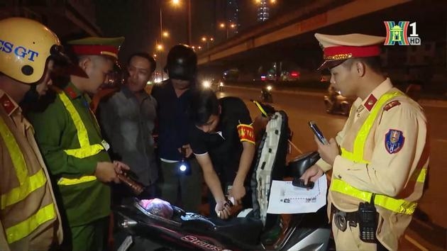'Trắng đêm' cùng lực lượng 141 hóa trang, xử lý vi phạm