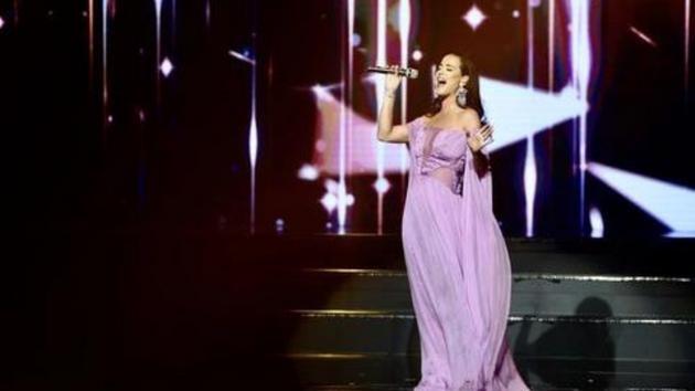 Katy Perry nói yêu Việt Nam, trình diễn loạt hit đình đám
