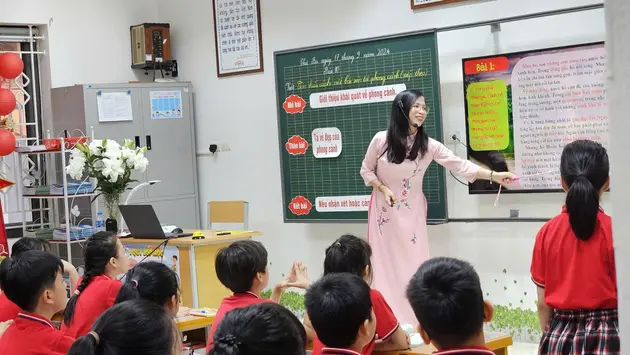 Quận Nam Từ Liêm tuyển 19 hiệu phó, 243 viên chức