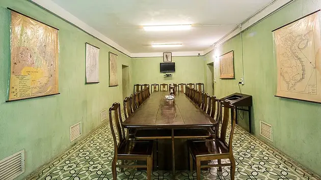 Tổng hành dinh trong mùa xuân đại thắng