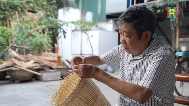 Nghệ nhân Hà Nội: Người đan mây