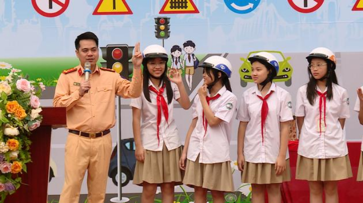 Trang bị kỹ năng lái xe an toàn cho học sinh