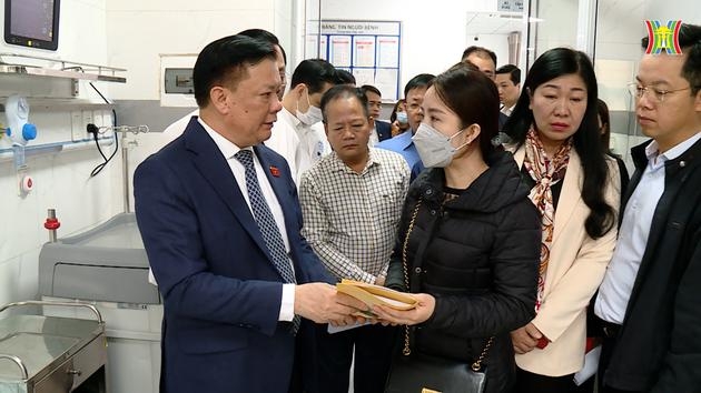 Bí thư Thành uỷ thăm nạn nhân vụ cháy ở Hàng Lược