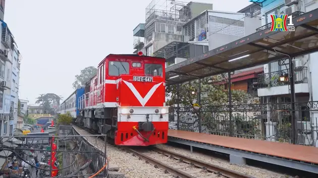 Đón giao thừa trên tàu hỏa