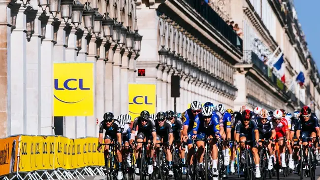 Tour de France quay lại Champs Elysees vào năm 2025