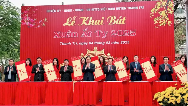 Huyện Thanh Trì khai bút đầu Xuân Ất Tỵ 2025