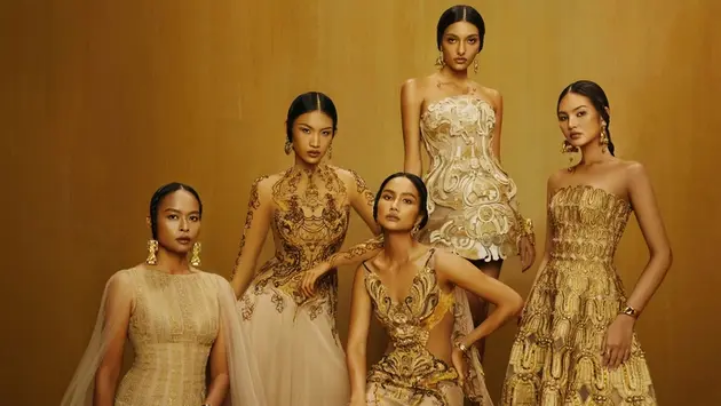 Lê Thanh Hòa quảng bá di sản văn hóa qua thời trang