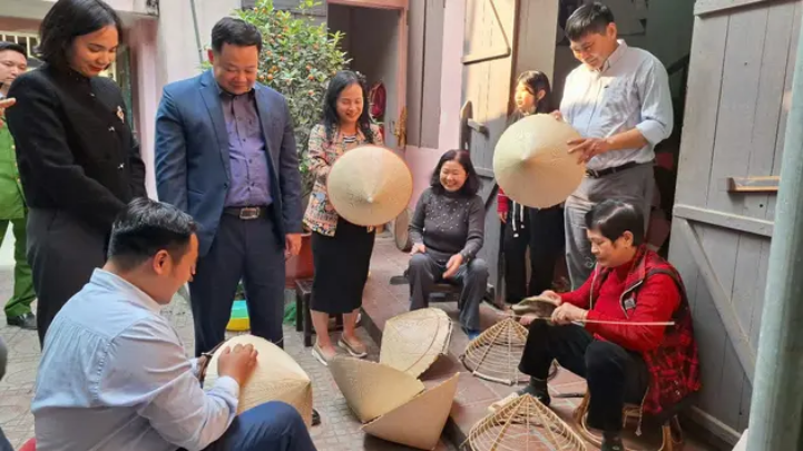 Hà Nội hướng đến bảo tồn và phát triển làng nghề