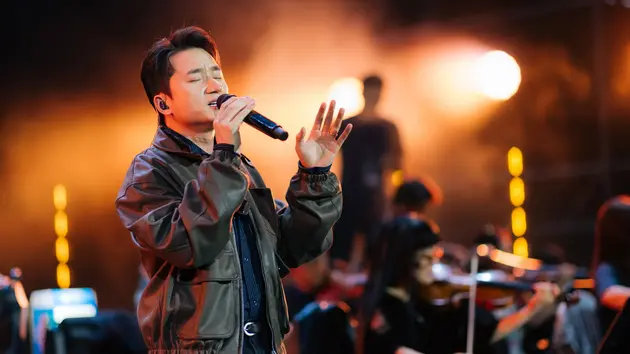 Mùa xuân tươi mới trong live concert của Phan Mạnh Quỳnh