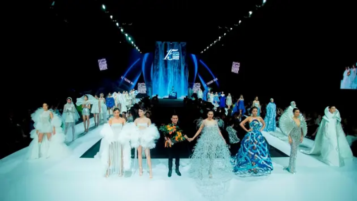 NTK Lê Thanh Hòa mở màn VIFW Xuân Hè 2025